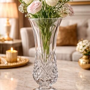 ✨Dublin Collection Crystal Vase – Elegant Cut Glass Design